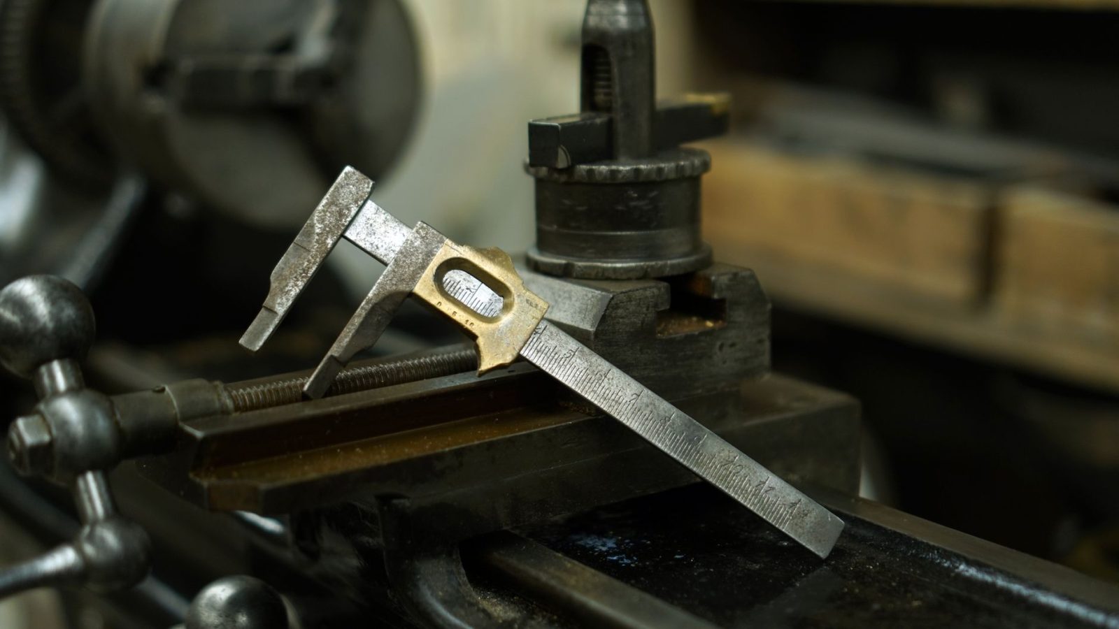 Kątownik aluminiowy: Rodzaje, zastosowanie i kluczowe kryteria wyboru